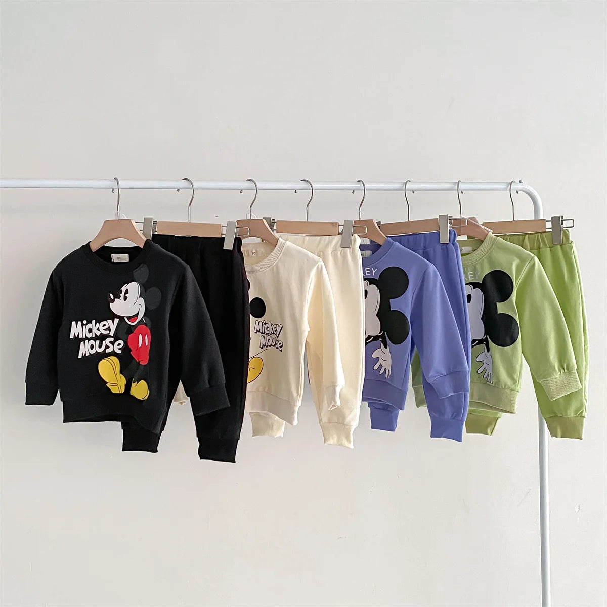 Conjunto Deportivo Mickey Mouse Niños - Sudadera y Pantalón Disney 2 Piezas