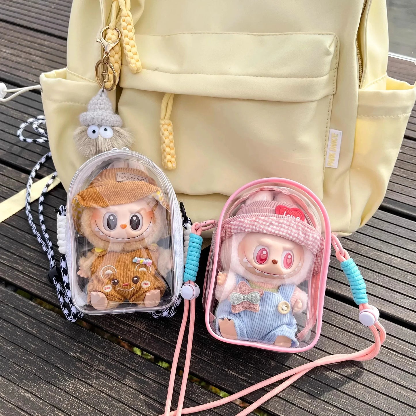 Funda Protectora para Labubu 15cm - PVC Antipolvo Sitting Party - Huellitas de Vida