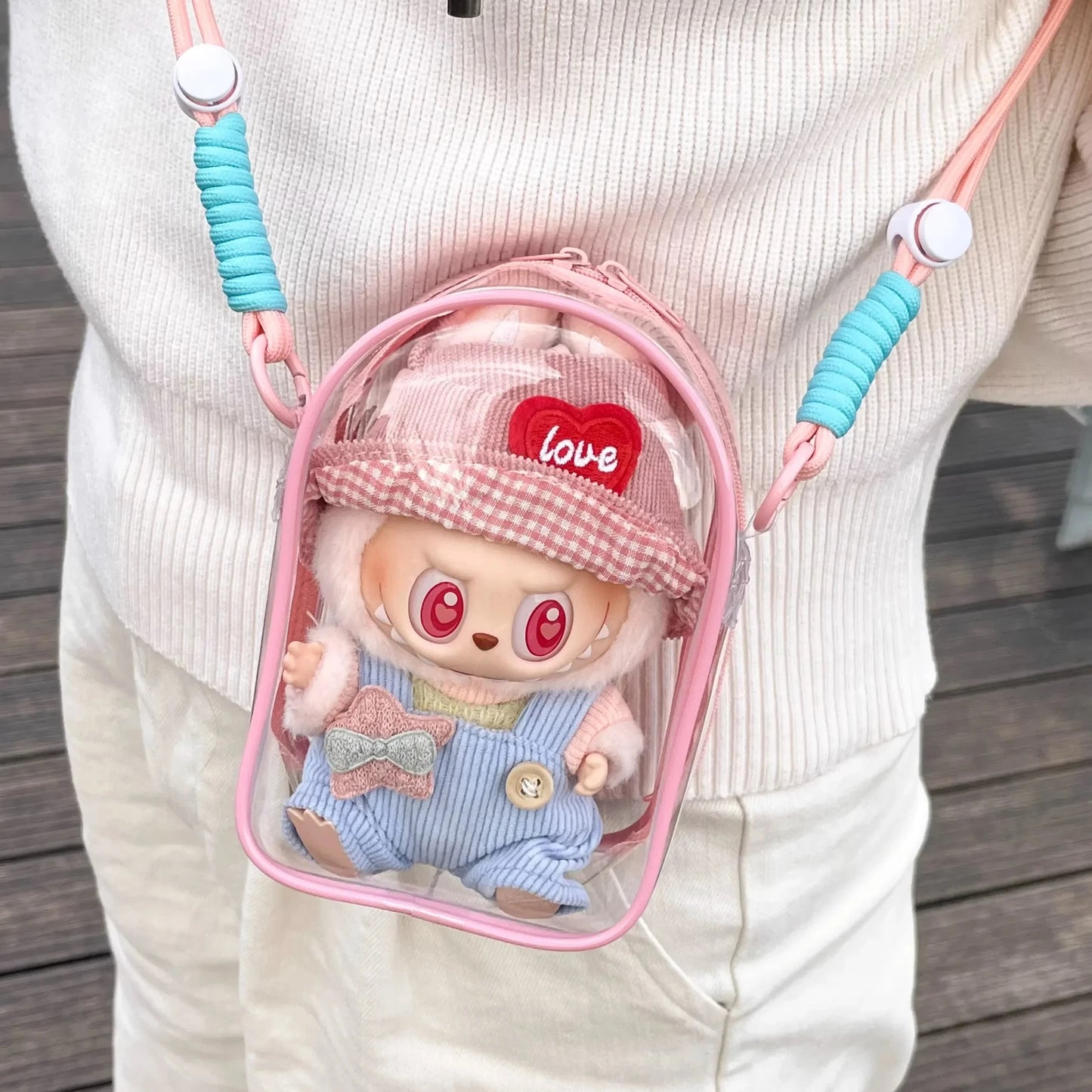 Funda Protectora para Labubu 15cm - PVC Antipolvo Sitting Party - Huellitas de Vida