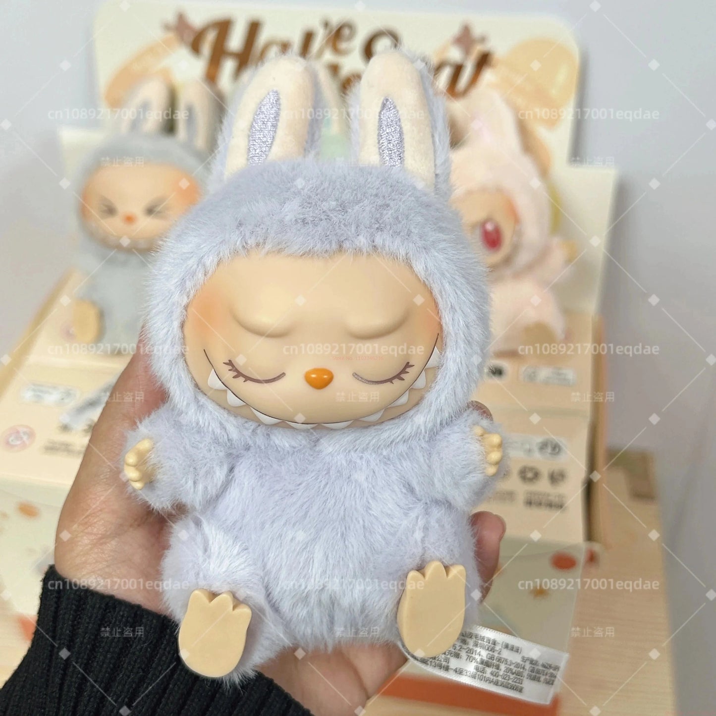 Figura Anime Coleccionable 1:1 - Llavero Vinyl Muñeca Serie Have A Seat Regalo Colección - Huellitas de Vida