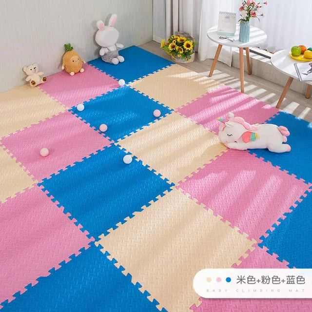 Alfombra Puzzle Foam Bebé 16pcs - Tapete Juegos Suave Entrelazado 30x30cm Área Segura - Huellitas de Vida