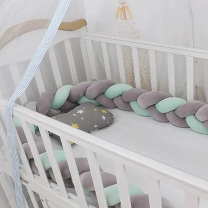 Protector Cuna Bebé Anti-Golpes - Trenza Suave Seguridad Infantil - Huellitas de Vida