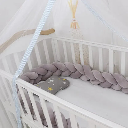 Protector Cuna Bebé Anti-Golpes - Trenza Suave Seguridad Infantil - Huellitas de Vida