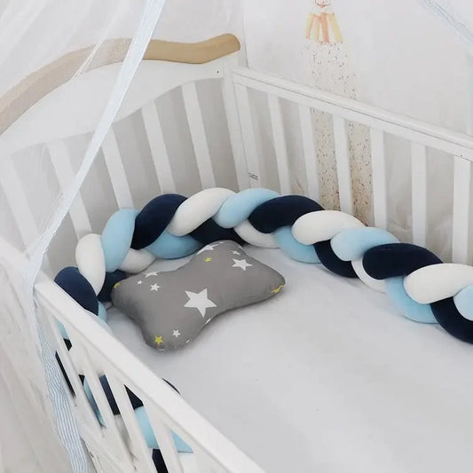 Protector Cuna Bebé Anti-Golpes - Trenza Suave Seguridad Infantil - Huellitas de Vida