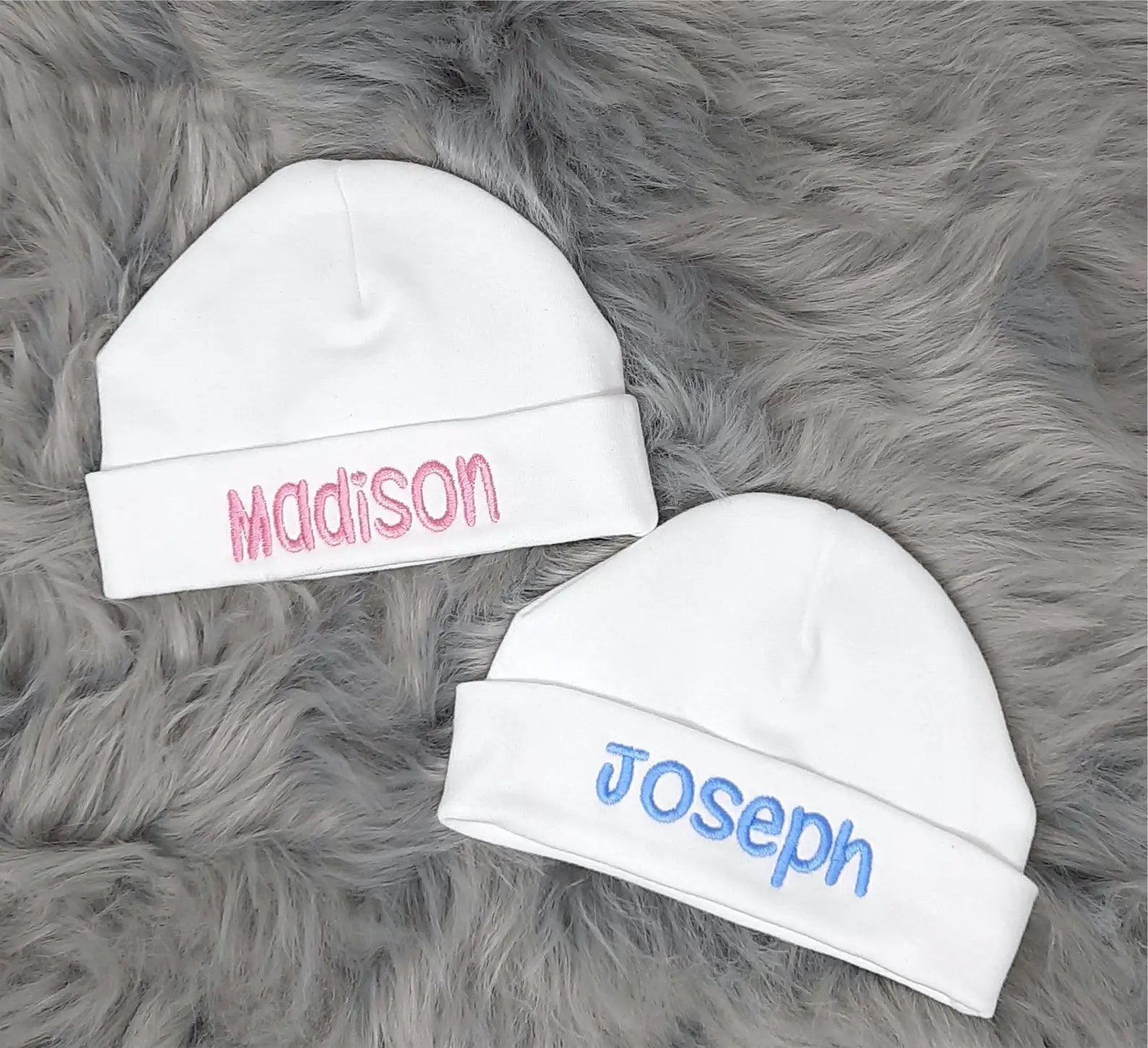 Gorro Personalizado Bordado Bebé - Gorro Hospital Recién Nacido Nombre Personalizable Regalo - Huellitas de Vida