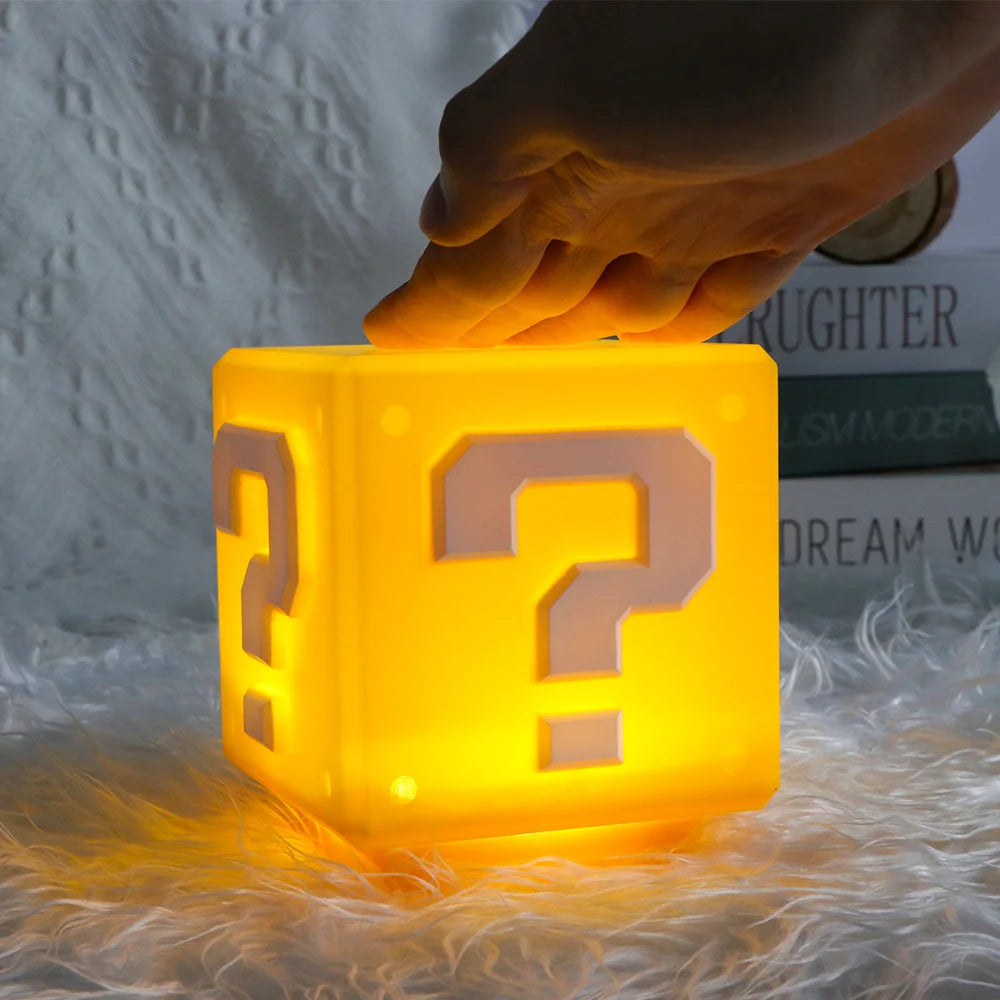 Lámpara Nocturna LED Interrogación Gaming - Luz Mesa USB Astronauta Habitación Niños Regalo - Huellitas de Vida
