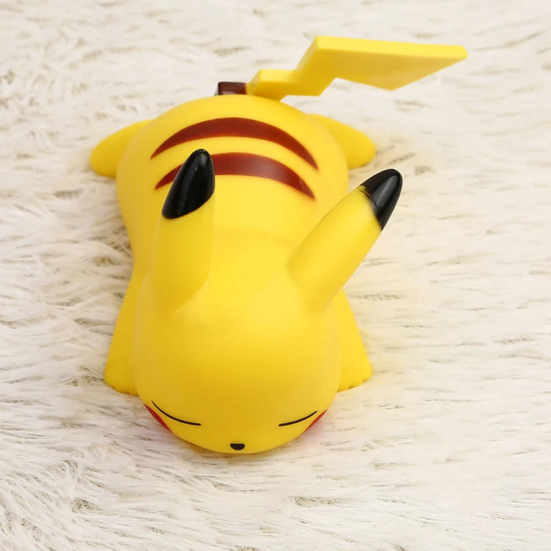 Lámpara Nocturna Pikachu Pokémon - Luz Mesita Noche Niños Juguete Luminoso Regalo Cumpleaños - Huellitas de Vida