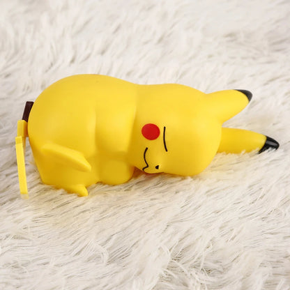 Lámpara Nocturna Pikachu Pokémon - Luz Mesita Noche Niños Juguete Luminoso Regalo Cumpleaños - Huellitas de Vida