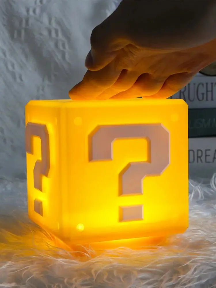 Lámpara Nocturna LED Interrogación Gaming - Luz Mesa USB Astronauta Habitación Niños Regalo - Huellitas de Vida