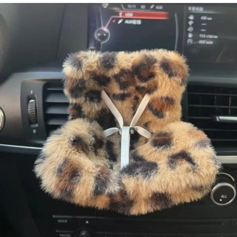 Asiento Aromático Labubu para Coche - Decoración Salida de Aire 15-17cm - Huellitas de Vida