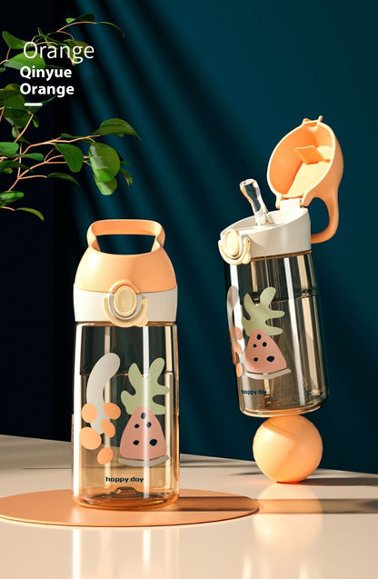 Vaso con Pajita para Bebés - Guardería y Preescolar Huellitas de Vida - Huellitas de Vida